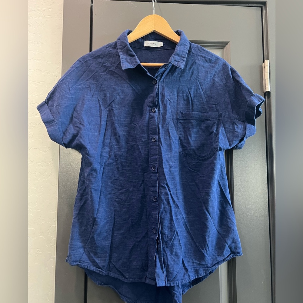 APRAW 100% cotton button up sz M